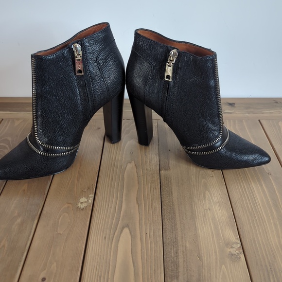Rebecca Minkoff Black Leather Zipper Ankle Boots - Picture 5 of 14